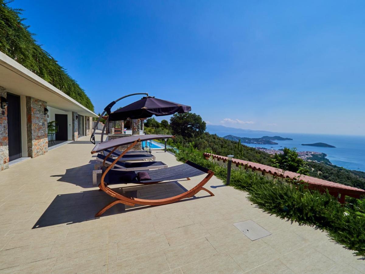 Sky Sea Resort & Villas Megali Ammos  Exterior photo